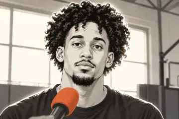 バックライトに照らされるデビン・カーターのクローズアップ