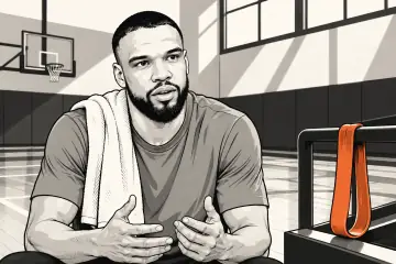 練習後にコートサイドで語るディロン・ブルックス